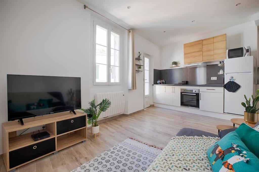 Joli T3 Avec Balcon - Gare St-Charles A 50 M Apartment Marseille Ngoại thất bức ảnh