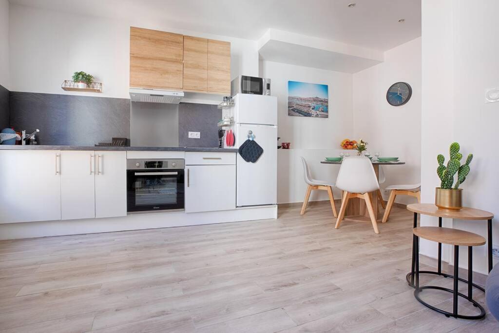 Joli T3 Avec Balcon - Gare St-Charles A 50 M Apartment Marseille Ngoại thất bức ảnh